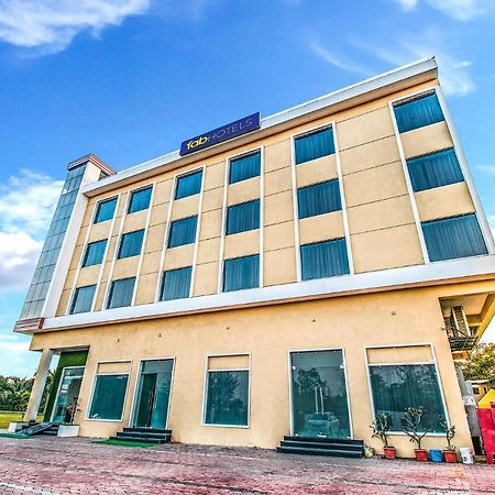 Fabhotel Amrit Greens Indore Airport Esterno foto