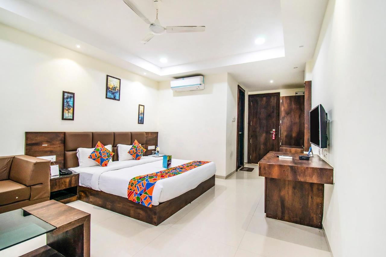 Fabhotel Amrit Greens Indore Airport Esterno foto