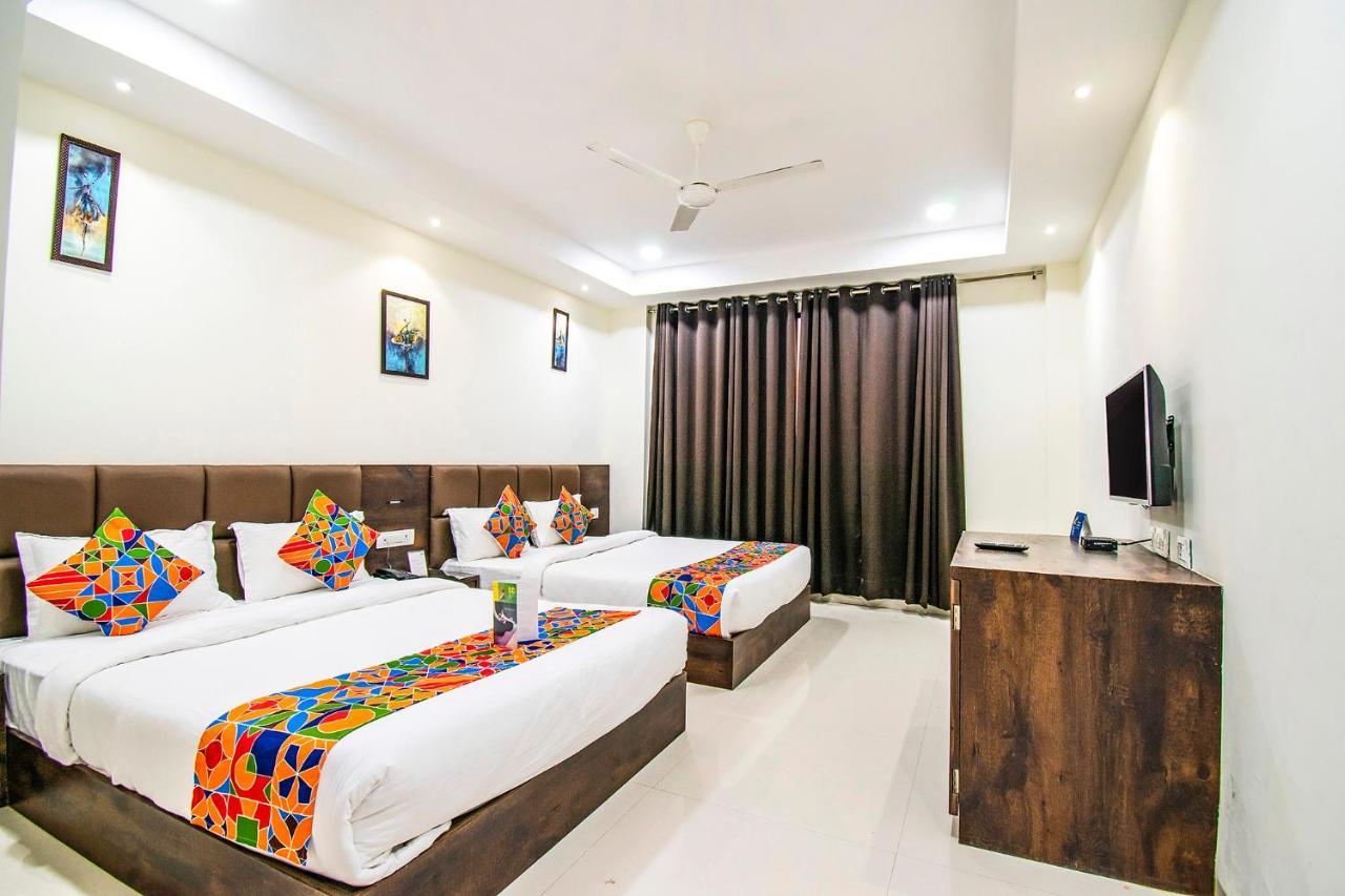 Fabhotel Amrit Greens Indore Airport Esterno foto